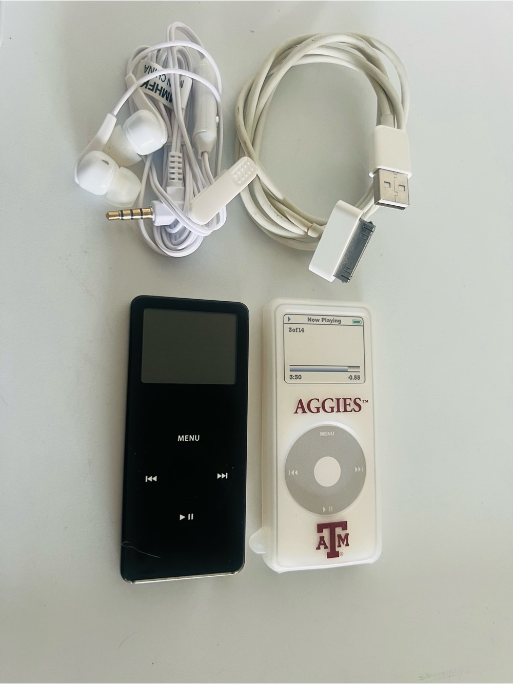 Apple iPod None 1st Generation 2GB in have 291 Songs Battery Life in Working